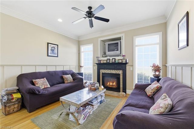 204 Fosseway Drive, Greensboro, NC 27455