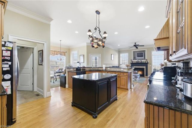 204 Fosseway Drive, Greensboro, NC 27455