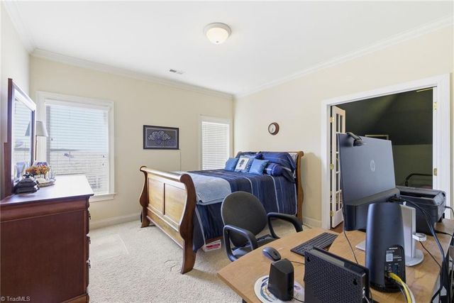 204 Fosseway Drive, Greensboro, NC 27455
