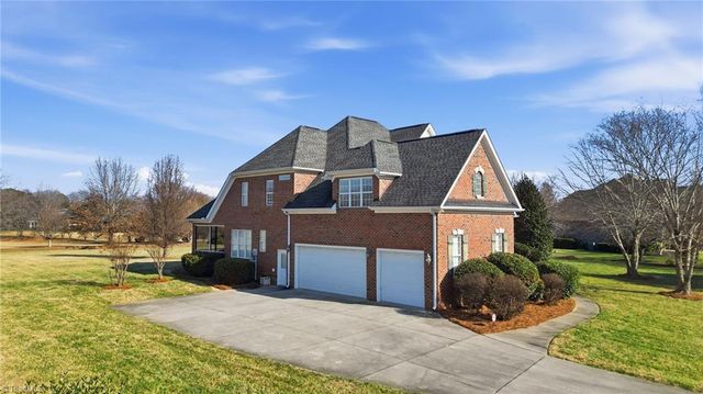 204 Fosseway Drive, Greensboro, NC 27455