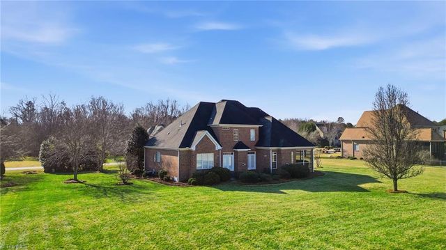 204 Fosseway Drive, Greensboro, NC 27455