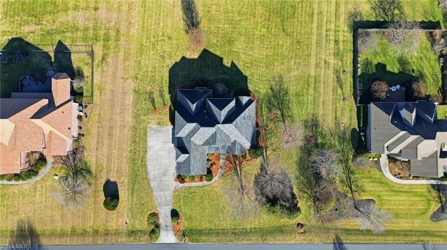 204 Fosseway Drive, Greensboro, NC 27455