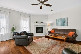 9201 Ovalla DR, Austin, TX 78749