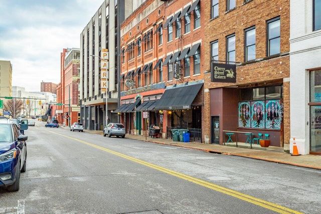 117 E 7th St # 902-A, Chattanooga, TN 37402