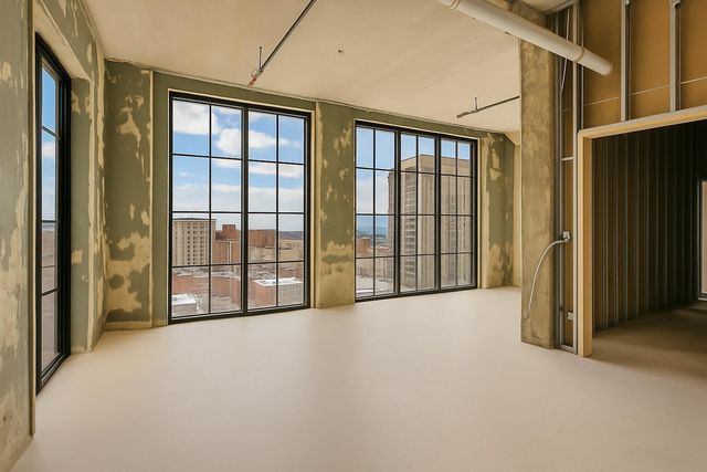 117 E 7th St # 902-A, Chattanooga, TN 37402