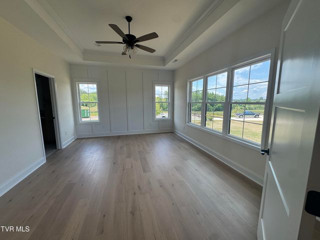 544 Larkins Farm Drive, Jonesborough, TN 37659