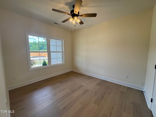 544 Larkins Farm Drive, Jonesborough, TN 37659