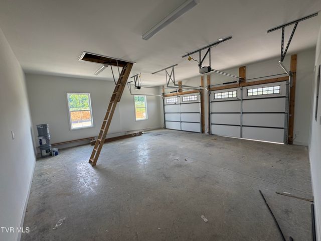 544 Larkins Farm Drive, Jonesborough, TN 37659