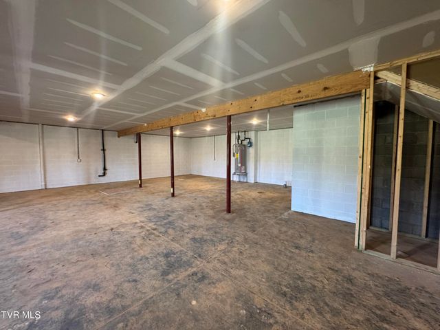 544 Larkins Farm Drive, Jonesborough, TN 37659