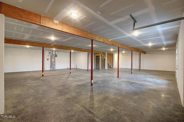 544 Larkins Farm Drive, Jonesborough, TN 37659