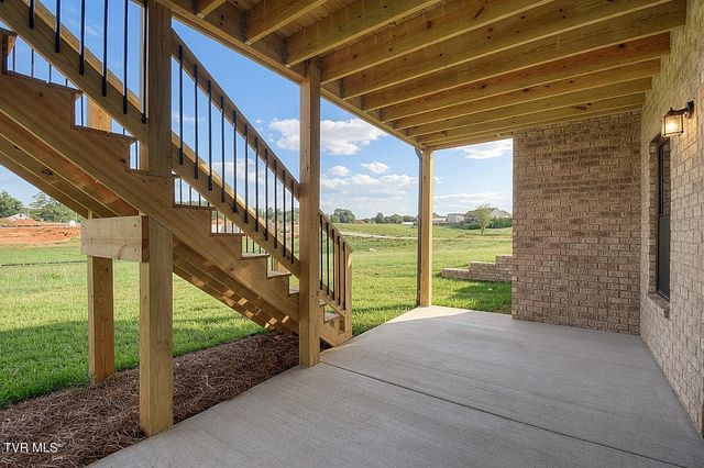 544 Larkins Farm Drive, Jonesborough, TN 37659