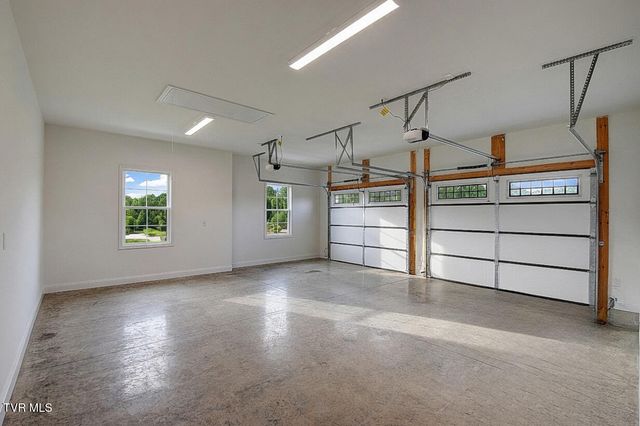 544 Larkins Farm Drive, Jonesborough, TN 37659