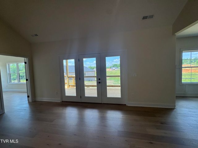 544 Larkins Farm Drive, Jonesborough, TN 37659