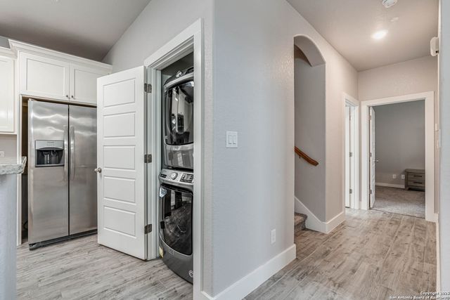 1606 Eckhert # 1402, San Antonio, TX 78240