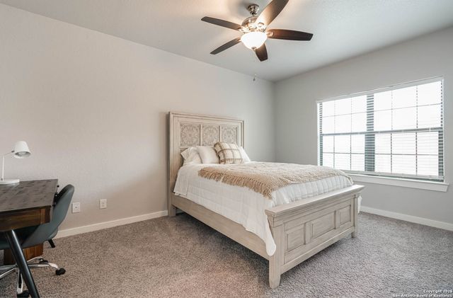 1606 Eckhert # 1402, San Antonio, TX 78240