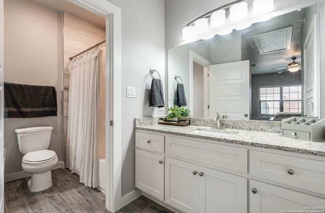1606 Eckhert # 1402, San Antonio, TX 78240