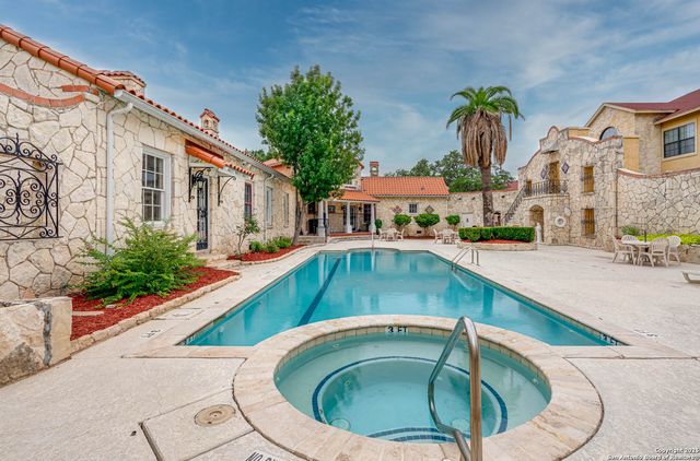 1606 Eckhert # 1402, San Antonio, TX 78240