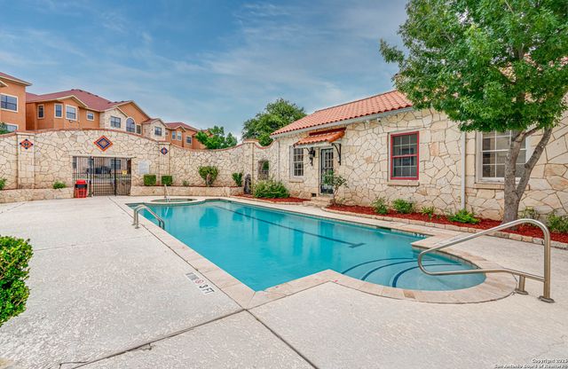 1606 Eckhert # 1402, San Antonio, TX 78240