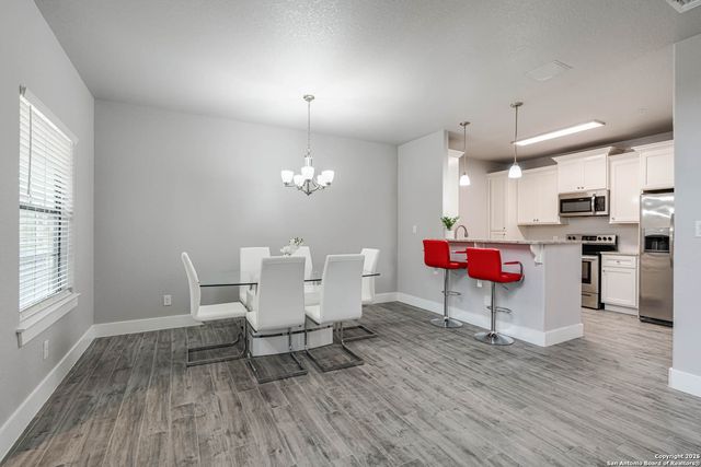 1606 Eckhert # 1402, San Antonio, TX 78240
