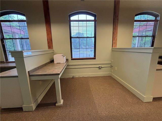 61 Cedar Avenue 6, East Greenwich, RI 02818