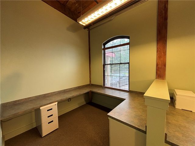 61 Cedar Avenue 6, East Greenwich, RI 02818