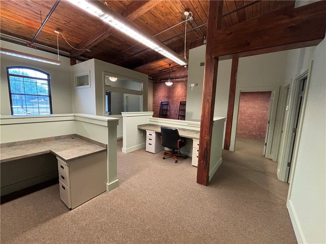 61 Cedar Avenue 6, East Greenwich, RI 02818