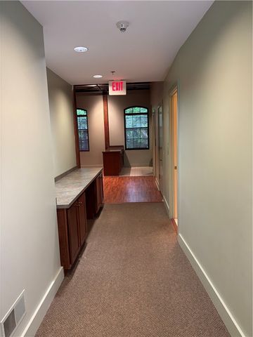 61 Cedar Avenue 6, East Greenwich, RI 02818