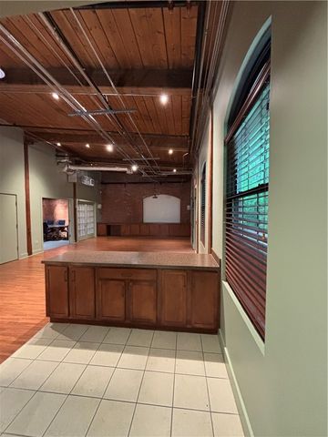61 Cedar Avenue 6, East Greenwich, RI 02818