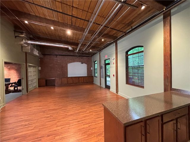 61 Cedar Avenue 6, East Greenwich, RI 02818