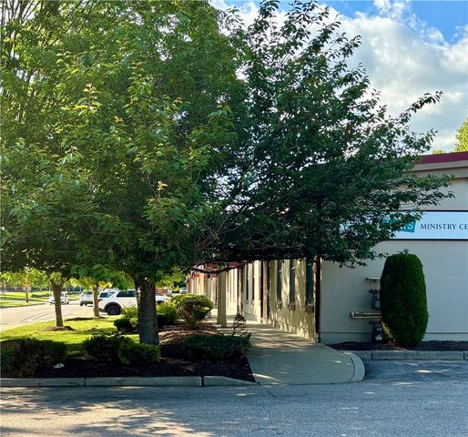 61 Cedar Avenue 6, East Greenwich, RI 02818