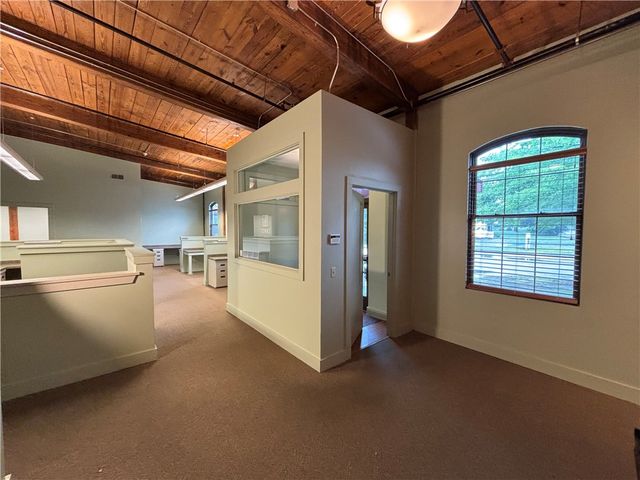 61 Cedar Avenue 6, East Greenwich, RI 02818