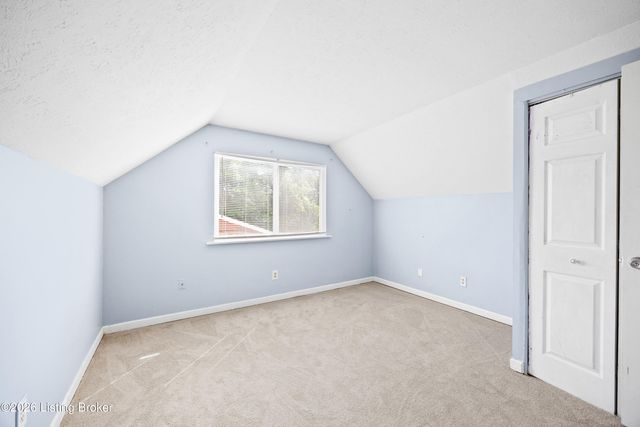 2520 Lamborne Blvd, Louisville, KY 40272