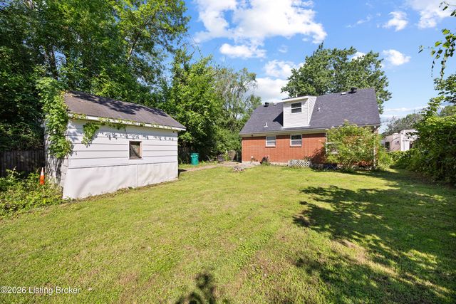 2520 Lamborne Blvd, Louisville, KY 40272