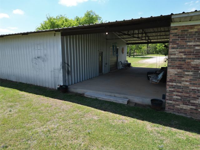 2101 RidgeView Drive, Cleburne, TX 76033