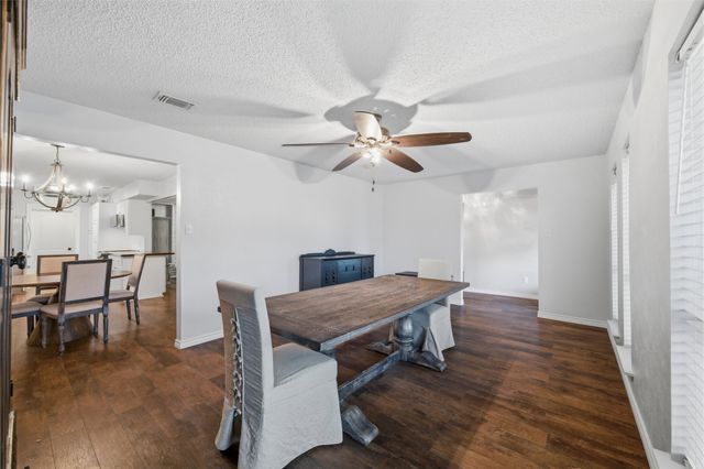 409 E Scotland Drive, Irving, TX 75062