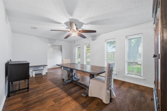 409 E Scotland Drive, Irving, TX 75062