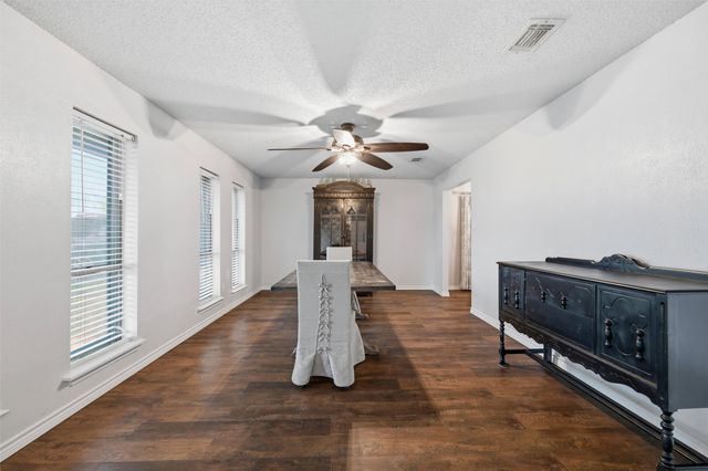409 E Scotland Drive, Irving, TX 75062