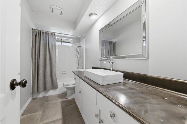 409 E Scotland Drive, Irving, TX 75062