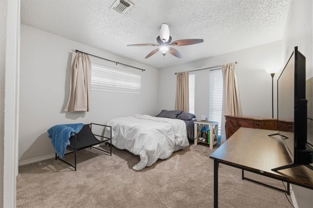 409 E Scotland Drive, Irving, TX 75062