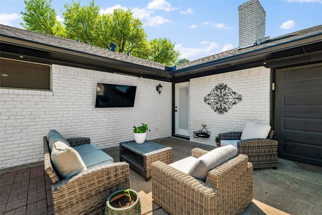 409 E Scotland Drive, Irving, TX 75062