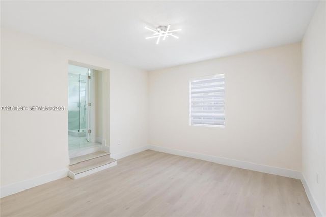 212 NW 103rd St, Miami, FL 33150