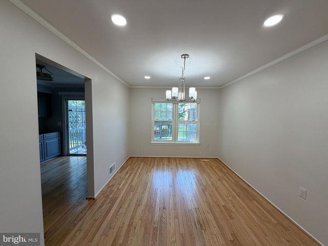7 NARROWLEAF CT, Gaithersburg, MD 20878