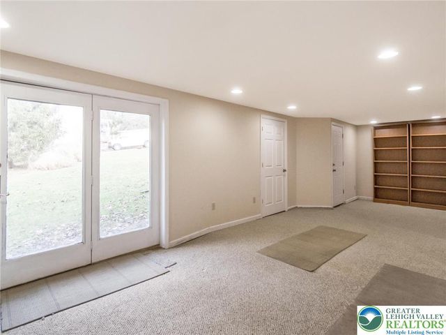 2121 Saucon Avenue, Lower Saucon Twp, PA 18015