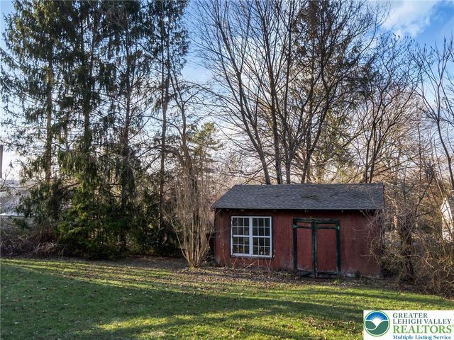 2121 Saucon Avenue, Lower Saucon Twp, PA 18015