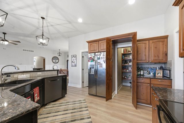 2801 N Emerson Cir., Derby, KS 67037