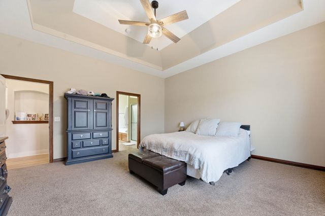 2801 N Emerson Cir., Derby, KS 67037