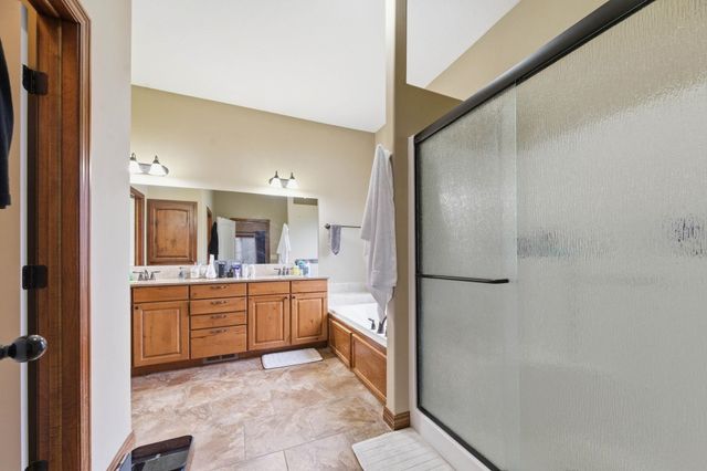 2801 N Emerson Cir., Derby, KS 67037