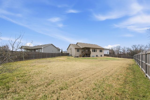 2801 N Emerson Cir., Derby, KS 67037