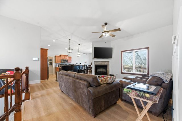 2801 N Emerson Cir., Derby, KS 67037