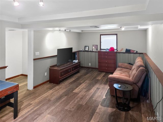 1307 E Chestnut Street, Desloge, MO 63601